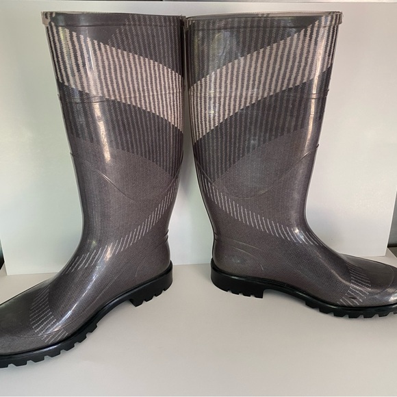 Burberry nova check women rain boots Sz 37 us 6.5 - Picture 4 of 8